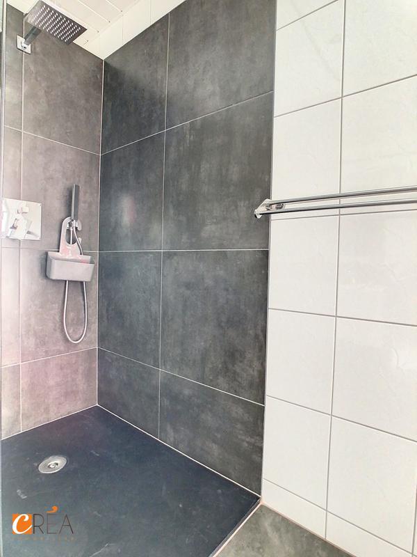 Maison - 194 m² - 6 pièces