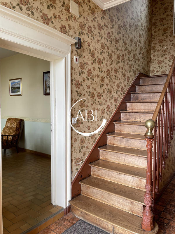 Maison ancienne - 167 m² - 9 pièces