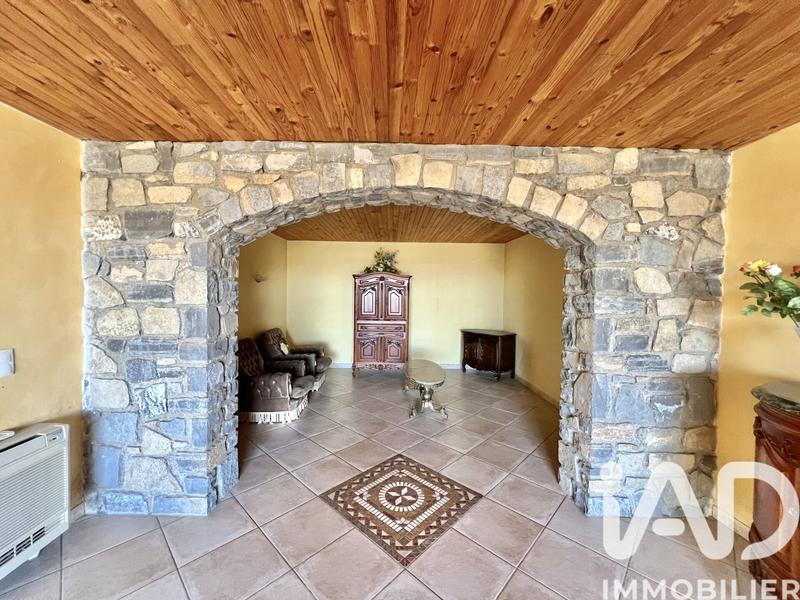 Maison - 193 m² - 8 pièces