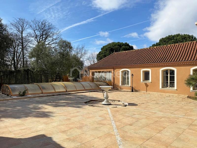 Villa - 241 m² - 7 pièces