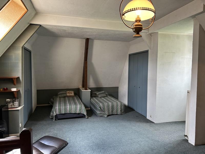 Maison - 180 m² - 7 pièces