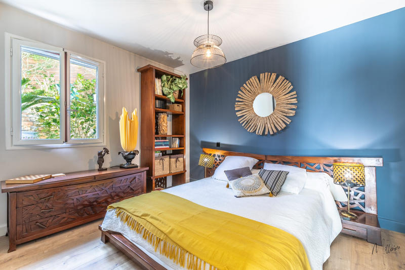 Maison - 207 m² - 8 pièces