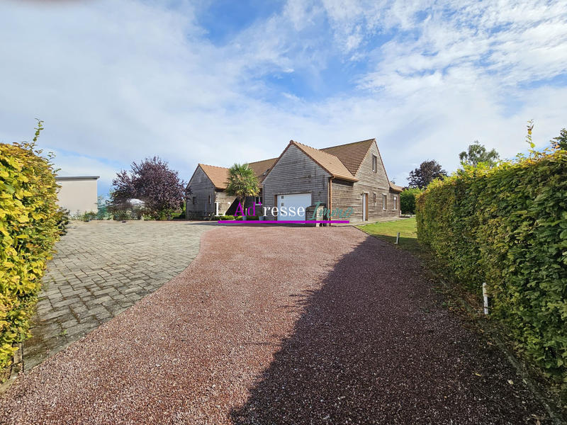 Villa - 246 m² - 15 pièces