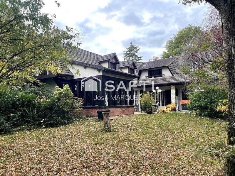 Maison - 266 m² - 7 pièces