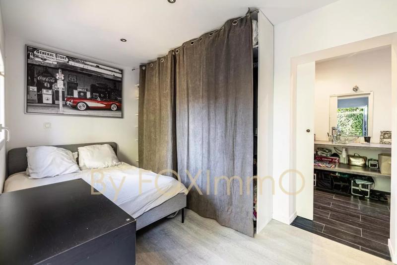 Villa - 195 m² - 8 pièces