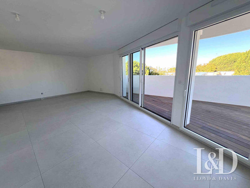 Appartement - 77 m² - 3 pièces