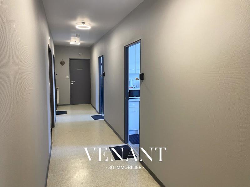 Maison - 260 m² - 9 pièces