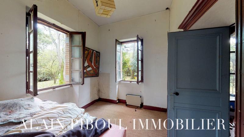 Maison - 254 m² - 8 pièces