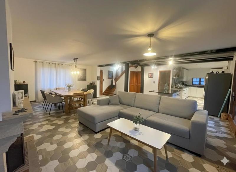 Maison - 150 m² - 6 pièces