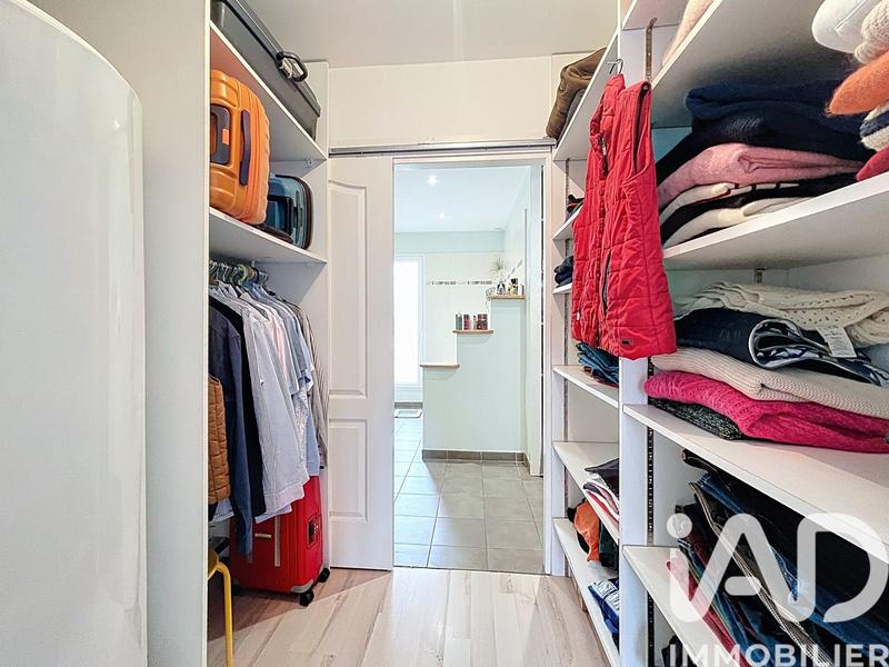 Maison - 212 m² - 8 pièces