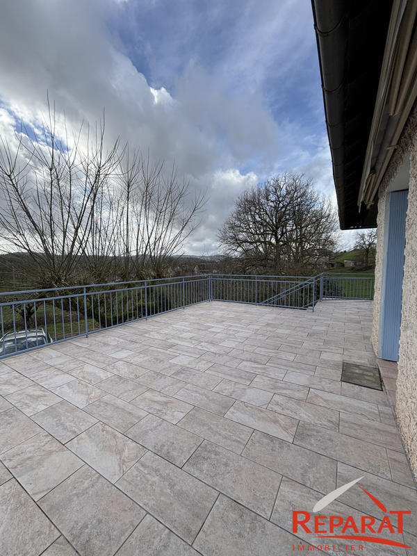 Maison - 80 m² - 5 pièces