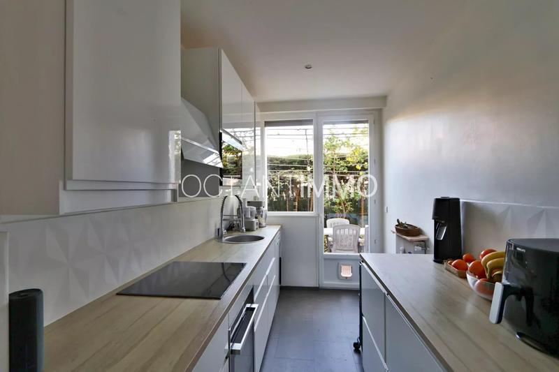 Appartement - 102 m² - 4 pièces