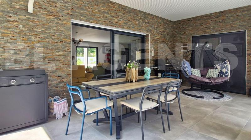 Villa - 190 m² - 7 pièces