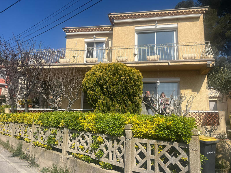 Maison - 195 m² - 7 pièces