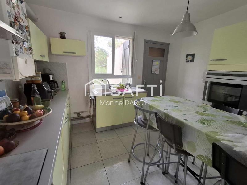 Maison - 93 m² - 5 pièces