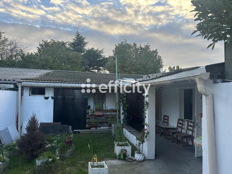 Maison - 93 m² - 5 pièces