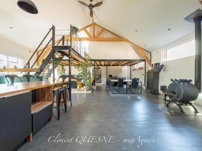 Maison - 225 m² - 7 pièces