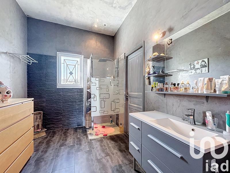 Maison - 204 m² - 7 pièces