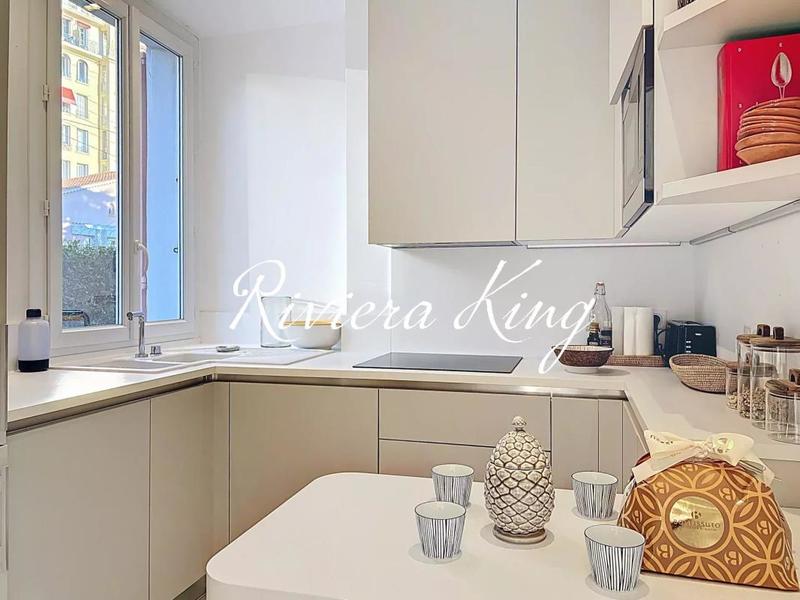 Appartement bourgeois - 134 m² - 4 pièces