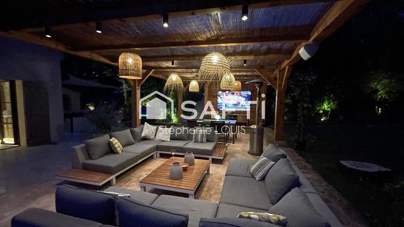 Maison - 160 m² - 6 pièces