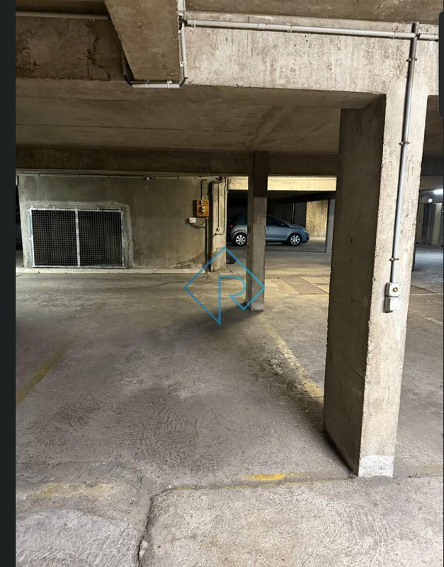 Parking - 12 m²