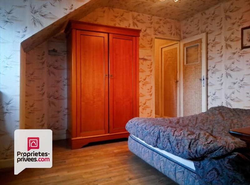 Maison - 144 m² - 8 pièces