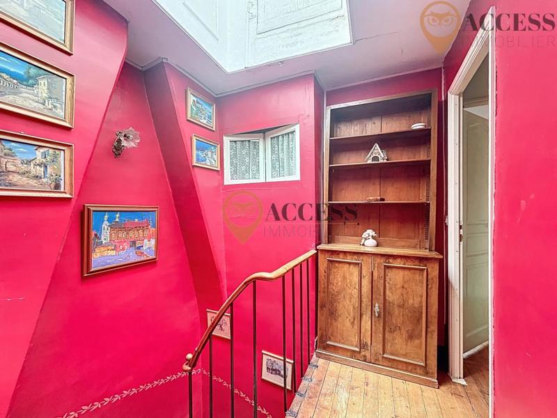 Maison - 209 m² - 8 pièces