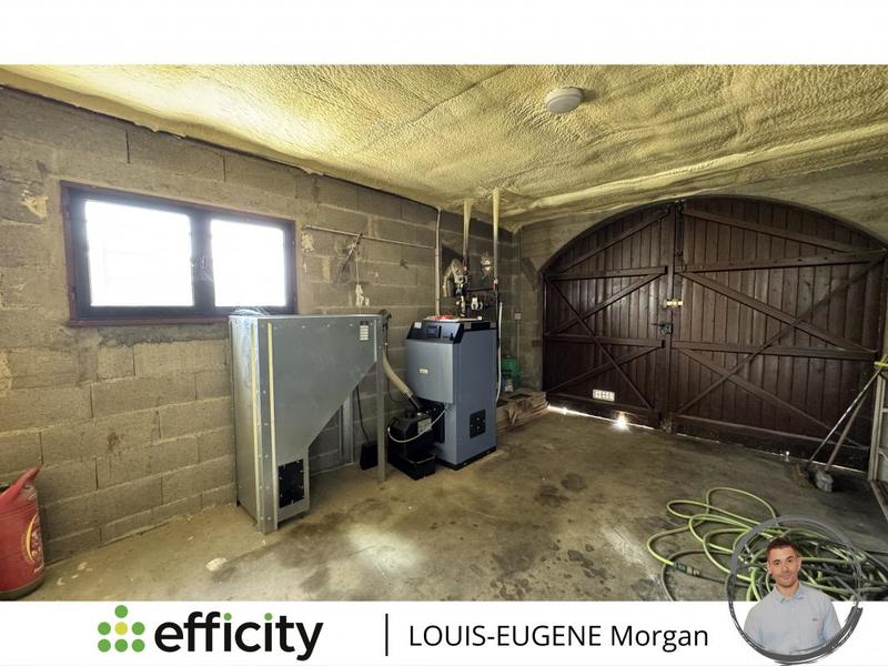 Maison - 220 m² - 9 pièces