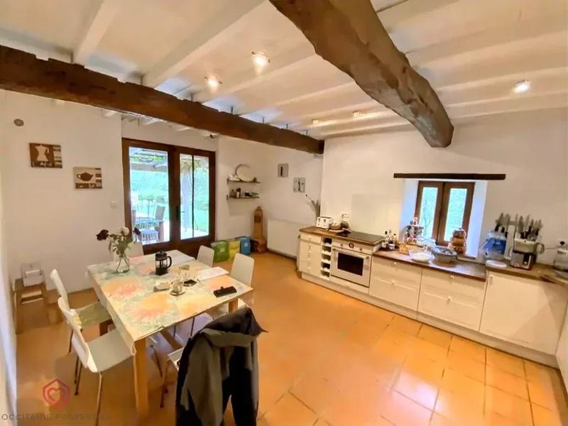 Maison - 160 m² - 5 pièces