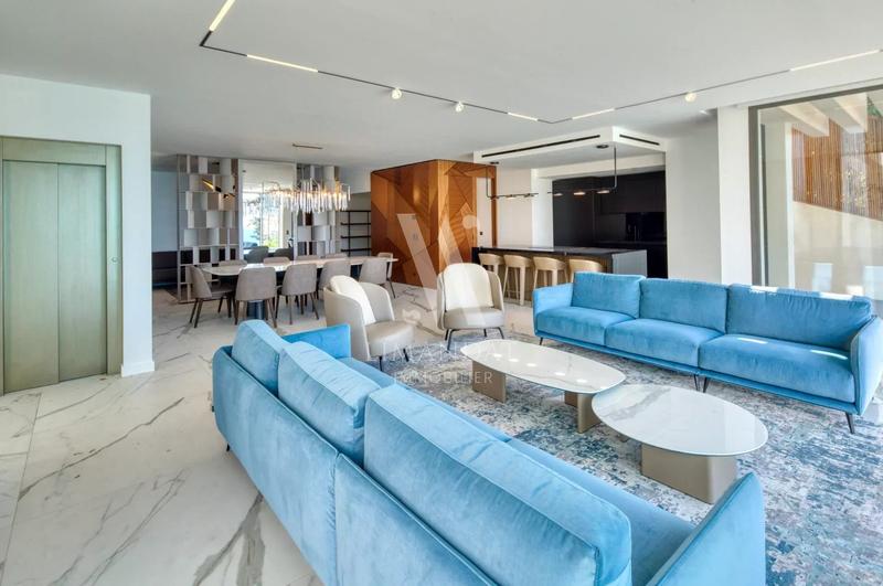 Villa - 338 m² - 7 pièces