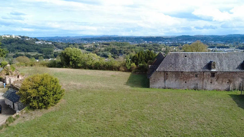 Maison - 510 m² - 8 pièces