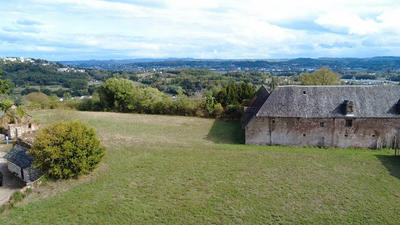 Maison - 510 m² - 8 pièces