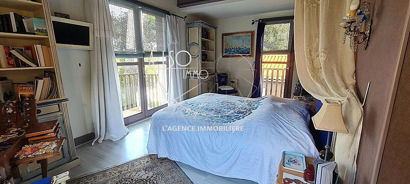 Villa - 255 m² - 7 pièces