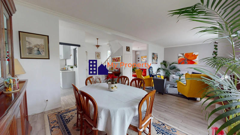 Maison - 175 m² - 7 pièces