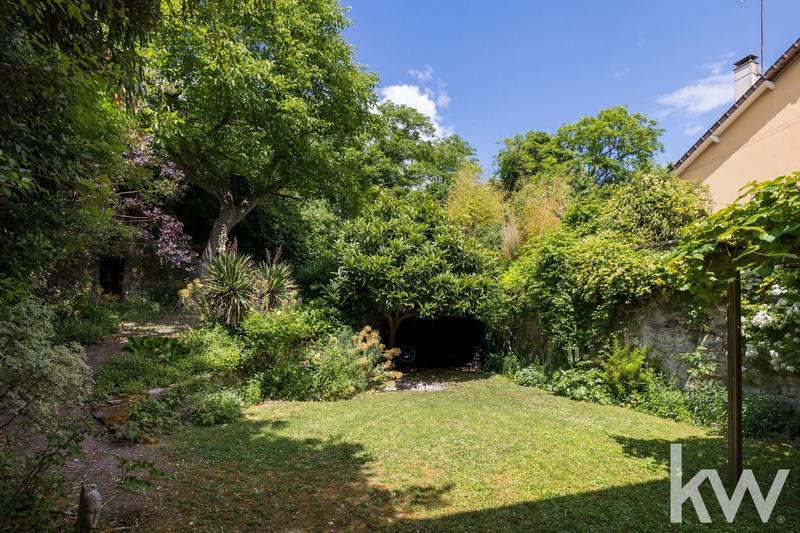 Maison - 150 m² - 8 pièces