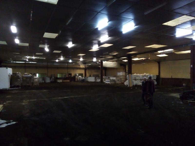 Entrepôt - 4 840 m²