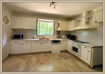 Maison - 147 m² - 6 pièces