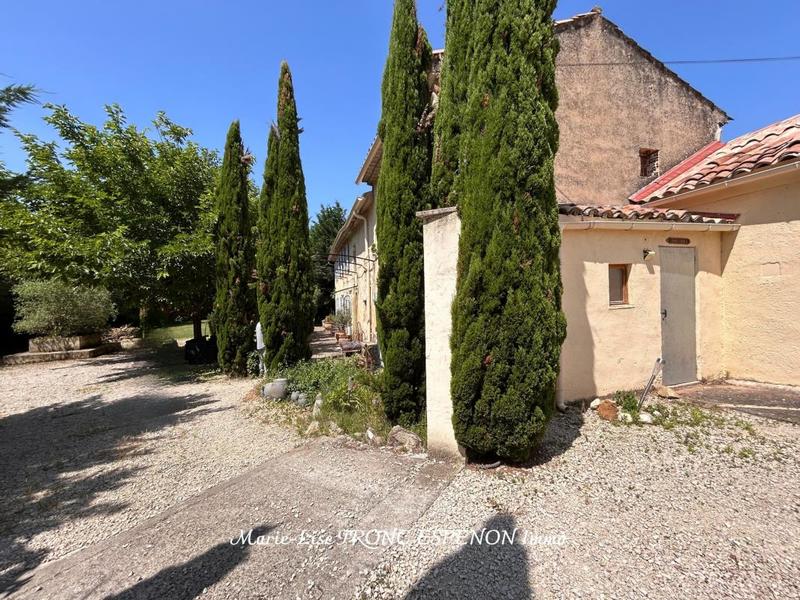 Mas - 273 m² - 10 pièces