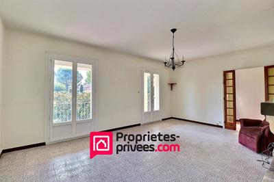 Villa - 100 m² - 5 pièces