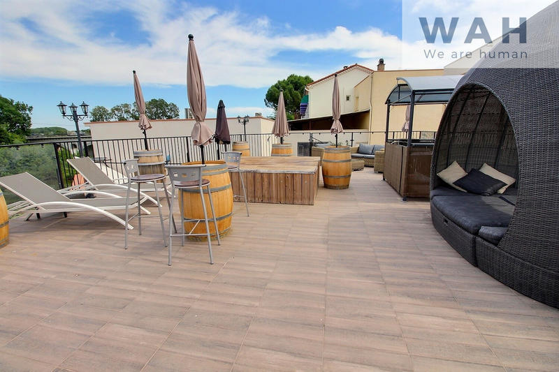 Fonds de commerce - Magasins - 1 900 m²