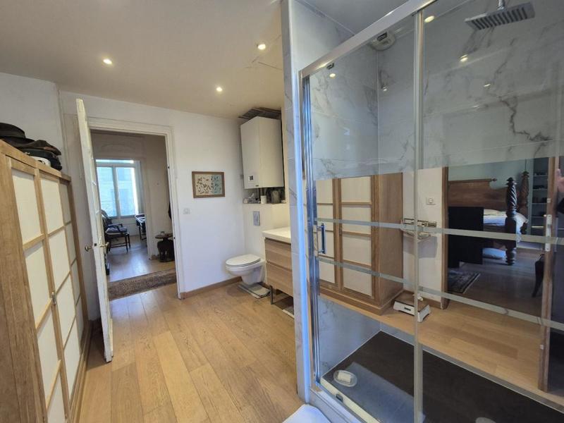 Appartement bourgeois - 190 m² - 7 pièces