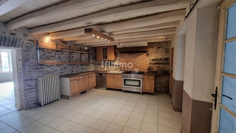 Maison - 170 m² - 8 pièces
