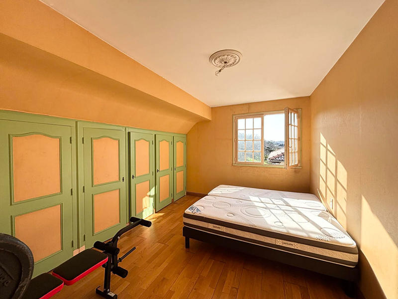 Maison - 120 m² - 6 pièces