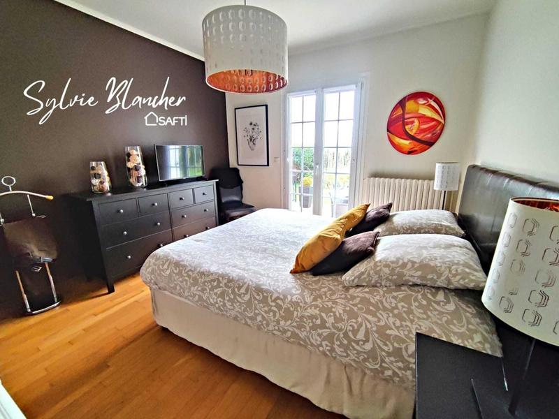 Maison - 170 m² - 6 pièces