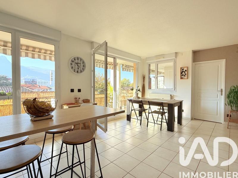 Appartement - 85 m² - 4 pièces