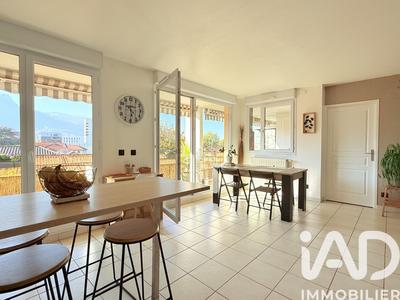 Appartement - 85 m² - 4 pièces