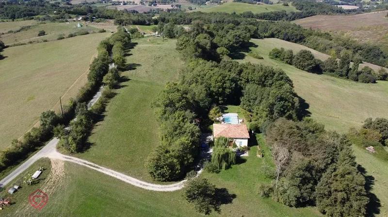 Maison - 163 m² - 5 pièces