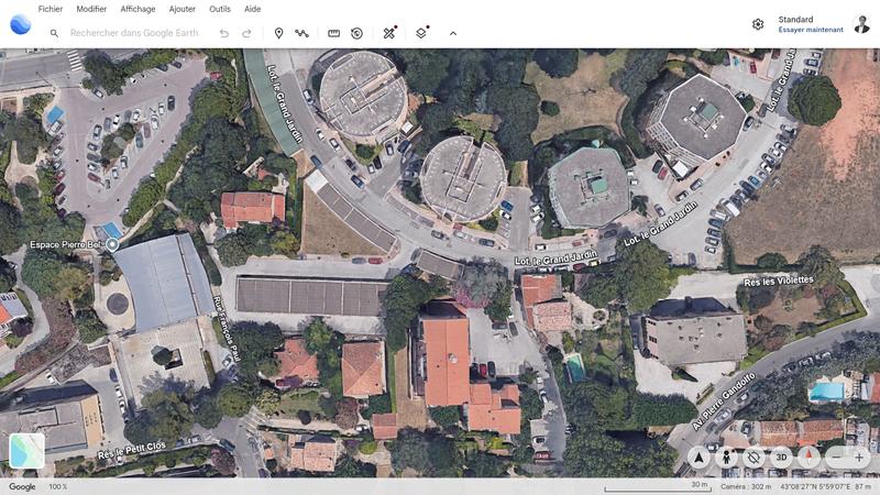 Parking / Garage - 11 m²