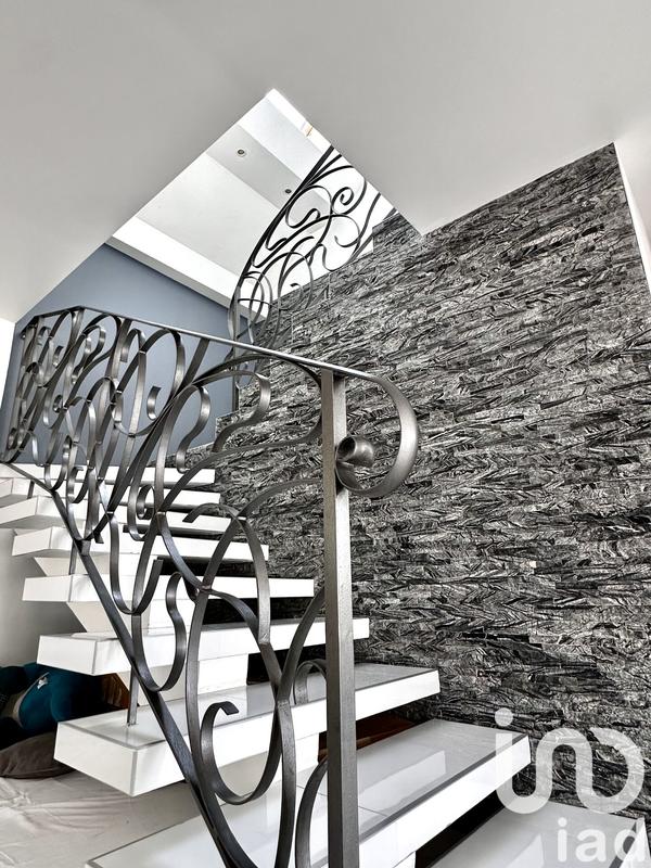 Maison - 176 m² - 5 pièces