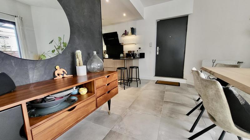 Appartement - 120 m² - 6 pièces